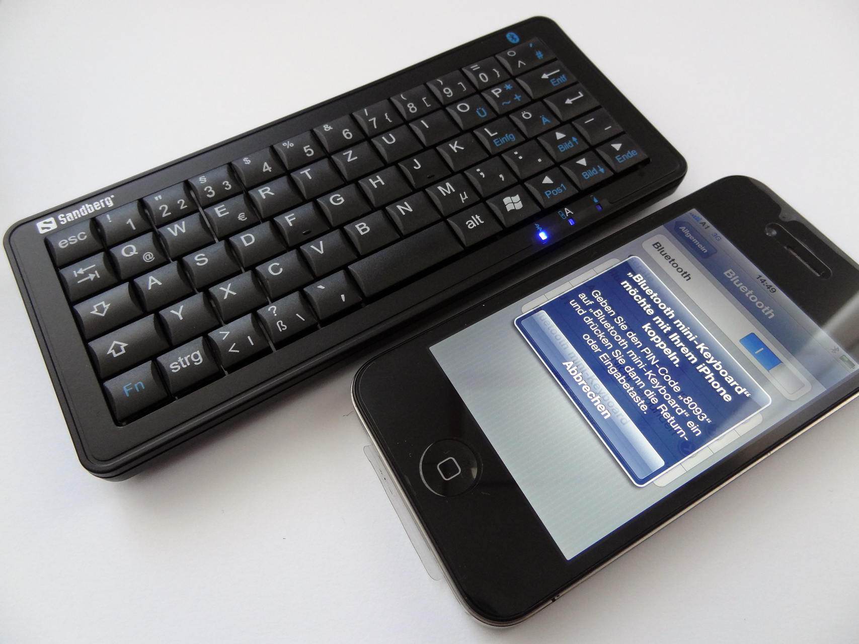 Klein und praktisch: Die Sandberg Bluetooth Tastatur für Smartphone, Tablet oder HTPC